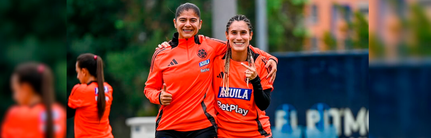 Catalina Usme (izq.) y Daniela Montoya (der.) son dos de las referentes del fútbol femenino de Colombia. /FOTO: INSTAGRAM @catausme