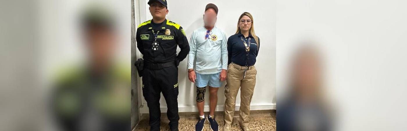Este es el gringo al que le pillaron elementos que usaría para explotación sexual. /FOTO: MIGRACIÓN COLOMBIA