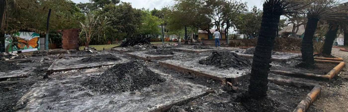 Devastador incendio en establecimiento comercial de Necoclí. FOTO: ALCALDÍA DE NECOCLÍ