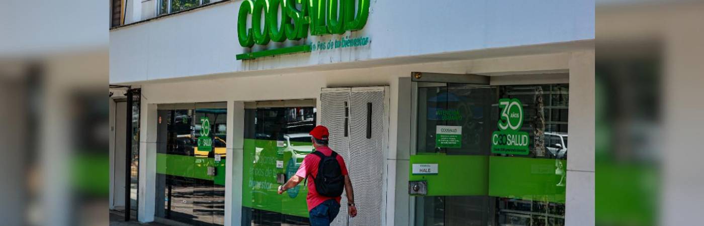 Sede de Coosalud en Medellín. FOTO: MANUEL SALDARRIAGA QUINTERO