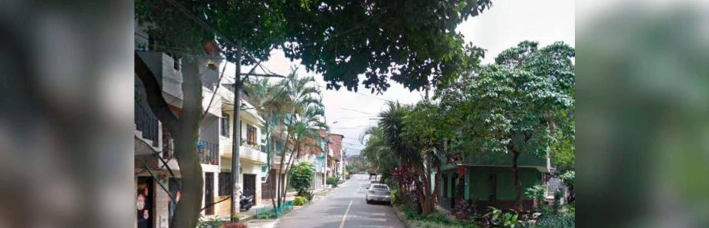 En esta cuadra del barrio Sucre encontraron el cuerpo de Andrés Felipe Herrera Londoño. /FOTO: GOOGLE MAPS