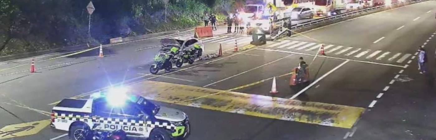 Explosión en peaje de Copacabana. FOTO: CORTESÍA DENUNCIAS ANTIOQUIA
