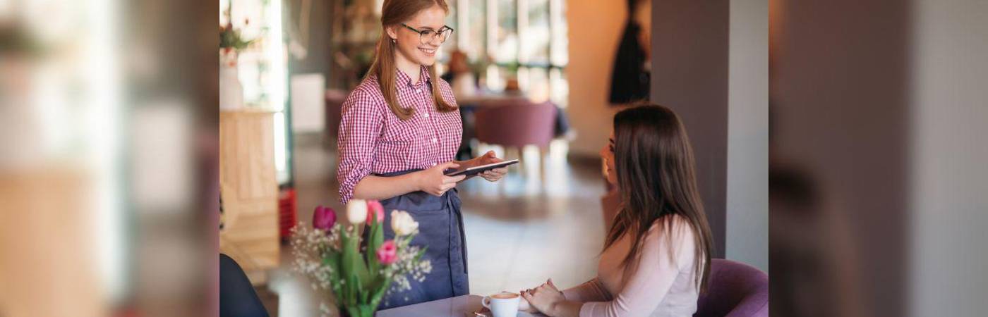 Con esta certificatón se apoya a los jóvenes para que con sus talentos se fortalezcan laboralmente. / FOTO: CANVA