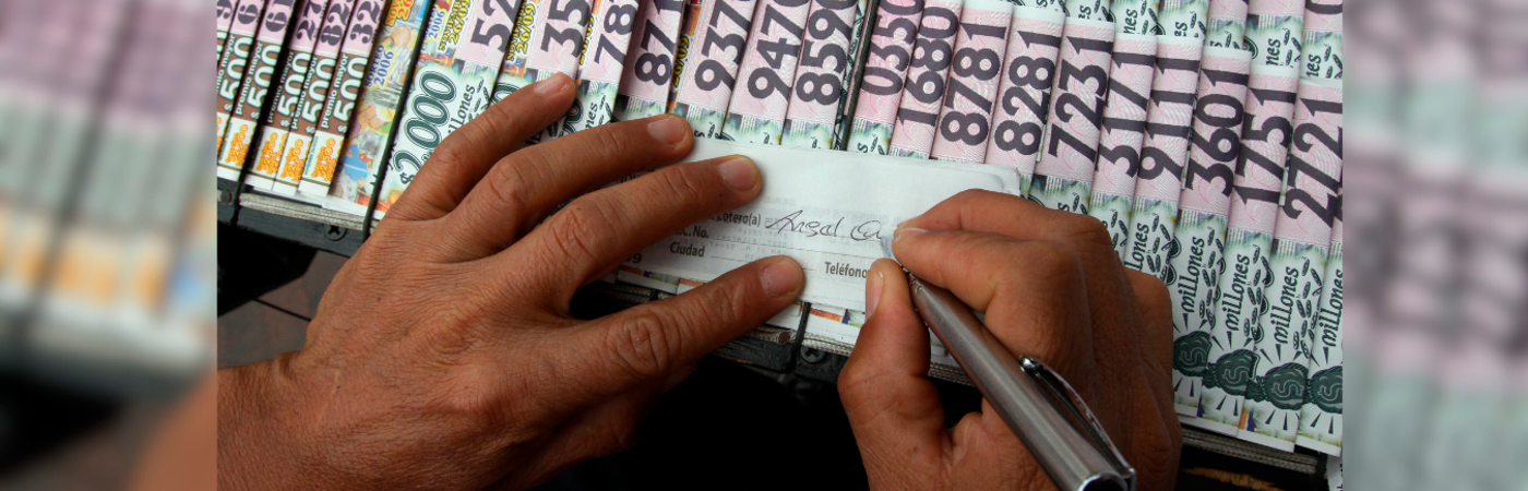 Venta de loterías en Medellín. / FOTO: ARCHIVO