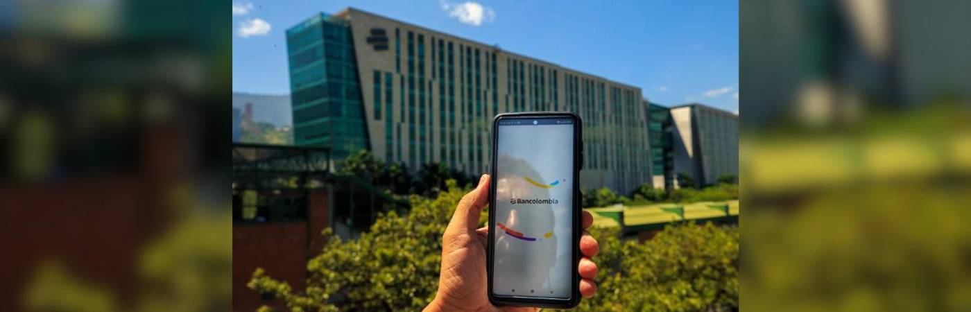 Caída Bancolombia. FOTO: ARCHIVO - CAMILO SUÁREZ