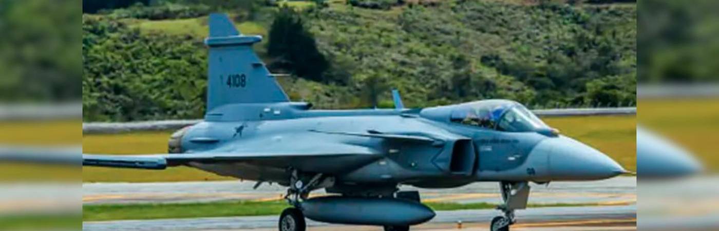 En la pasada Feria Aeronáutica de Rionegro presentaron un Gripen de la Fuerza Aérea de Brasil con bombos y platillos. FOTO: MANUEL SALDARRIAGA