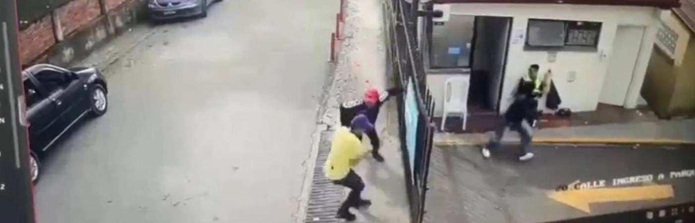 El atacante habría tenido una discusión momentos antes con varios miembros de la producción. FOTO: TOMADA DE VIDEO