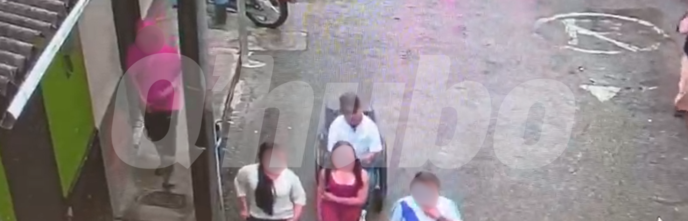 Momento en el que el sicario se le acerca al concejal Espinosa. /FOTO: TOMADA DE VIDEO 