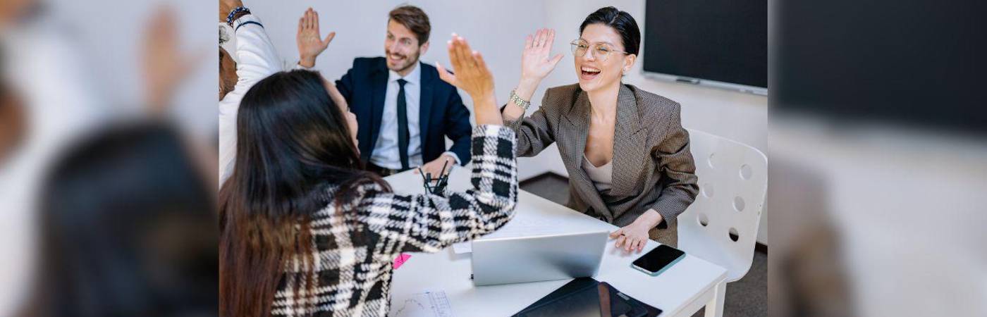 El tener empleados felices, satisfechos y motivados en sus labores hace que el trabajo que realizan tenga el mejor resultado. / FOTO: CANVA