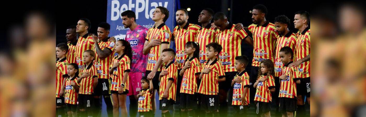 En lo deportivo tampoco está bien el Deportivo Pereira. Vienen de ser eliminados de la Copa Colombia ante el recién descendido Envigado. / FOTO: CORTESÍA DEPORTIVO PEREIRA.