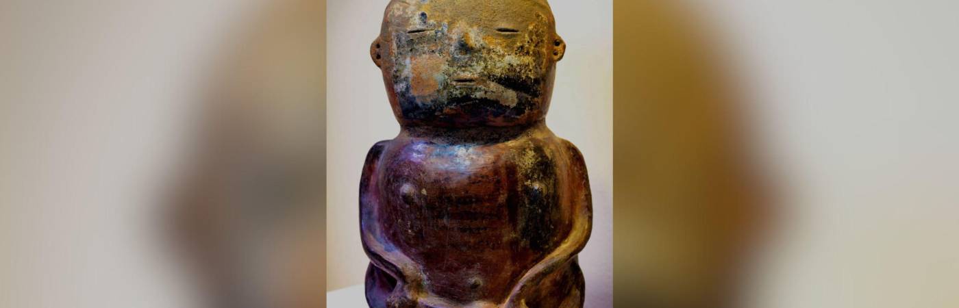 Figura del Museo Etnográfico Miguel Ángel Builes. FOTO: REDES SOCIALES @museo_mab