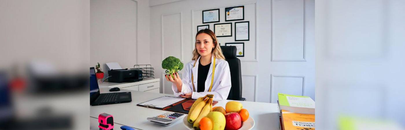 Revise las vacantes que hay disponibles en Medellín para que se postule si alguna se ajusta a su perfil. / FOTO: CANVA