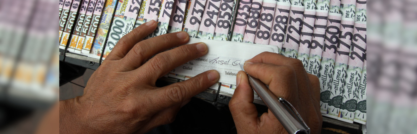 Venta de loterías en Medellín. / FOTO: ARCHIVO