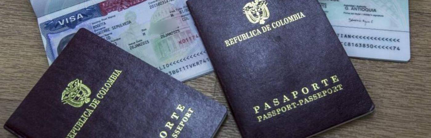 Los agentes migratorios pueden revisar su galería, conversaciones y hasta correos electrónicos. FOTO: JUAN ANTONIO SÁNCHEZ