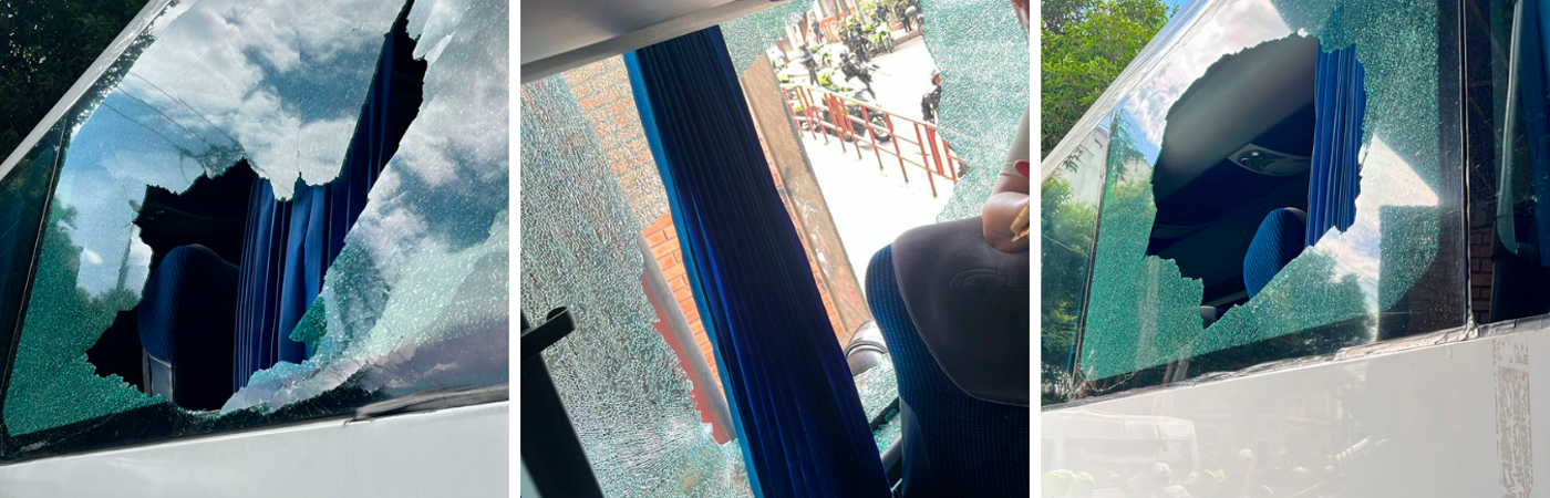 Así quedaron las ventanas del bus en el que se transportaba Atlético Nacional hacia el estadio General Santander de Cúcuta. / FOTOS: CORTESÍA ATLÉTICO NACIONAL 