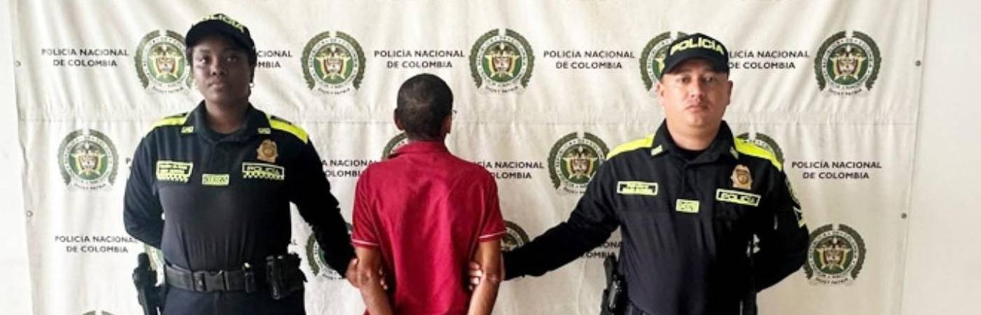 El hombre fue capturado en zona urbana de Carepa. FOTO: CORTESÍA POLICÍA URABÁ