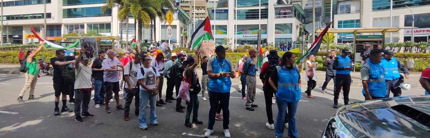 El pasado 2 de octubre, se realizó un plantón por Palestina a las fuera de las instalaciones de la Andi. / FOTO: X @MIORIENTE