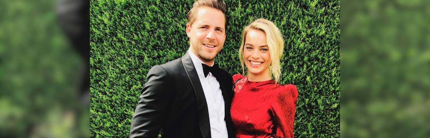 Tom Ackerley y Margot Robbie. /FOTO: INSTAGRAM @alpha_meows