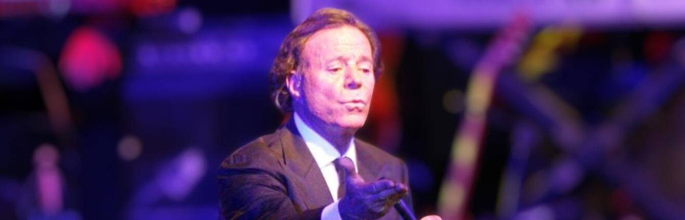 Ni Julio Iglesias ni su representante legal contestaron ante la prensa por las acusaciones. FOTO: ARCHIVO - COLPRENSA