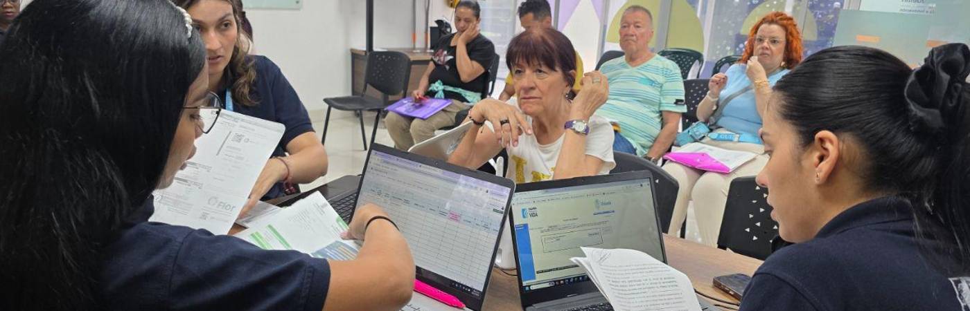 Una ayuda que busca meterle mano a esas casas que andan pidiendo arreglo urgente. FOTO: ALCALDÍA DE MEDELLÍN