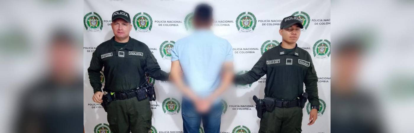 El hombre fue capturado por el Departamento de Policía Urabá. FOTO: CORTESÍA POLICÍA URABÁ