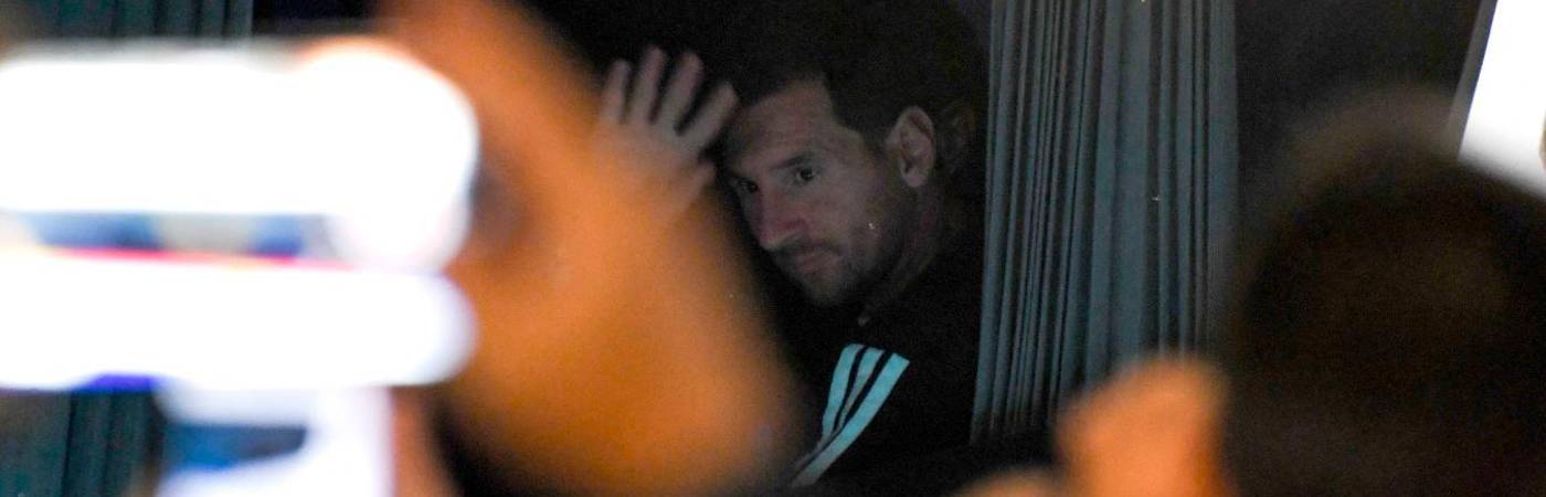 Lionel Messi llegó a Medellín en la noche del pasado viernes. FOTO: TOMADA DE X @GolCaracol
