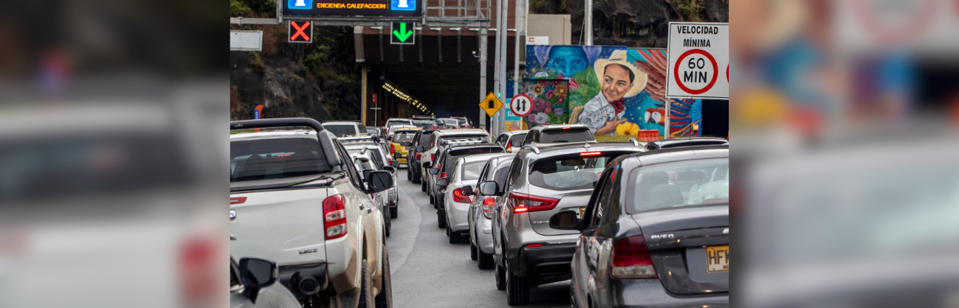 Congestión Túnel de Oriente. /FOTO: JUAN ANTONIO SÁNCHEZ