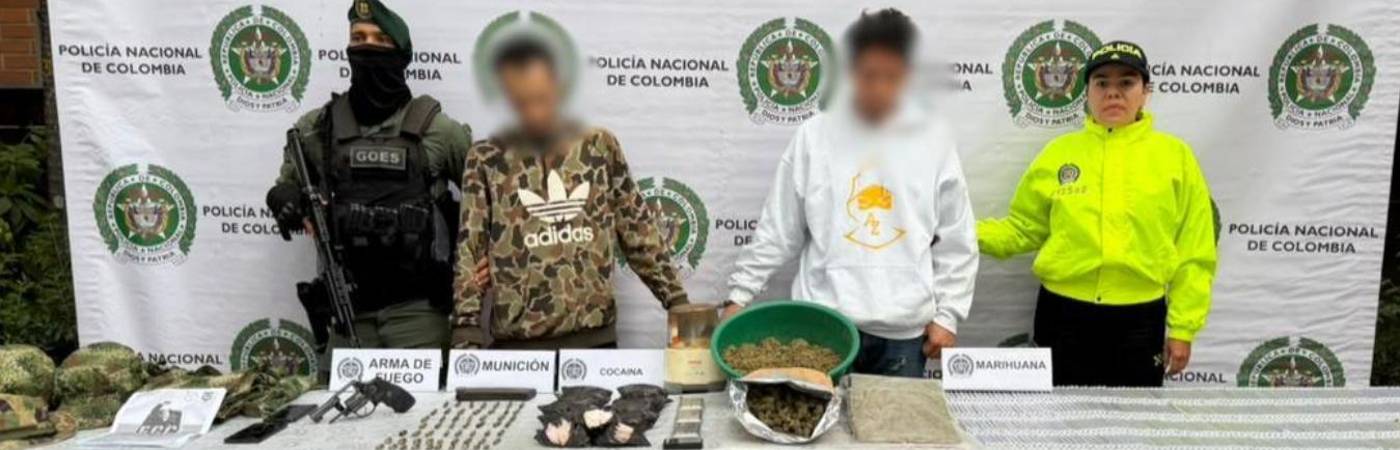 Captura de alias Tokis (izq.), señalado coordinador del grupo delincuencial La Sierra. FOTO: POLICÍA METROPOLITANA DEL VALLE DE ABURRÁ