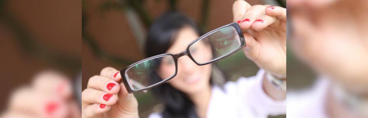 Estas jornadas de salud visual y prótesis dental se hicieron en todas las comunas de Medellín. / FOTO: ARCHIVO – HUMBERTO ARANGO