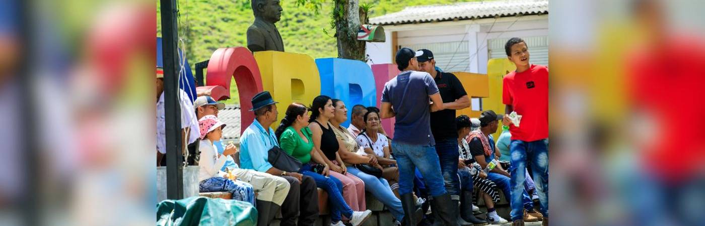 La Defensoría del Pueblo manifestó que son más de mil familias de 25 veredas de Briceño desplazadas desde octubre. FOTO: CAMILO SUÁREZ