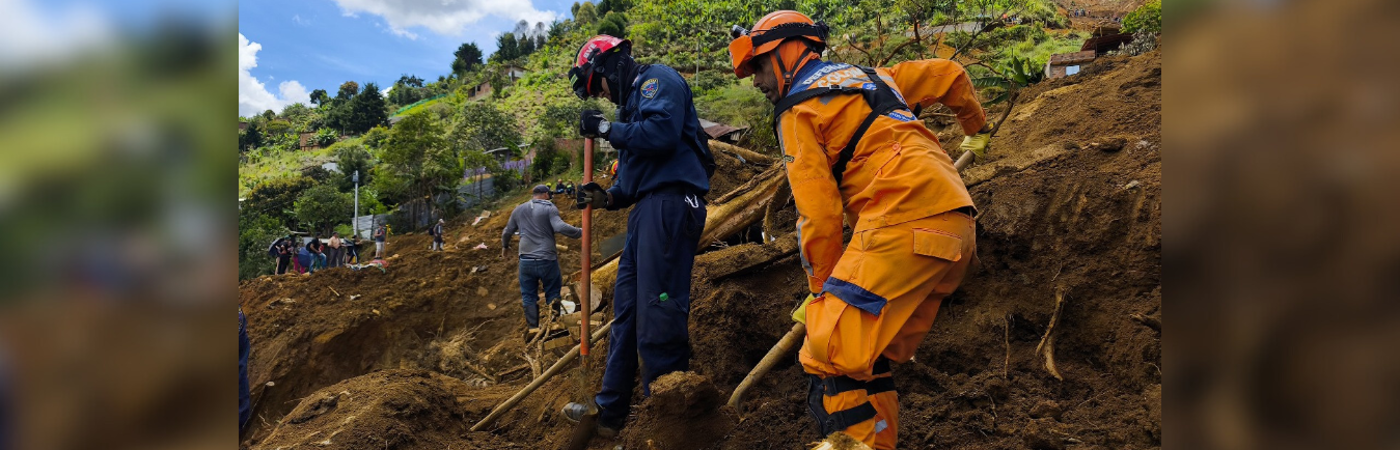 Trabajos de remoción de tierra en Bello./FOTO: ALCALDÍA DE BELLO