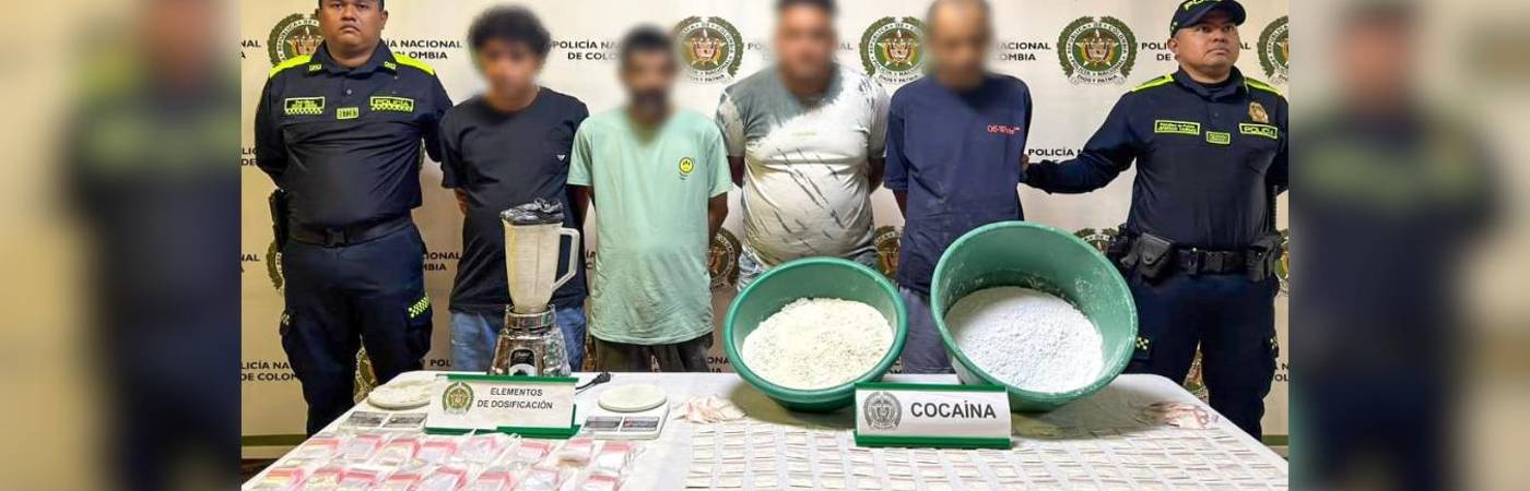 Red criminal que distribuía droga en los alrededores de zona escolar en el barrio Santa Lucía. FOTO: POLICÍA METROPOLITANA VALLE DE ABURRÁ 