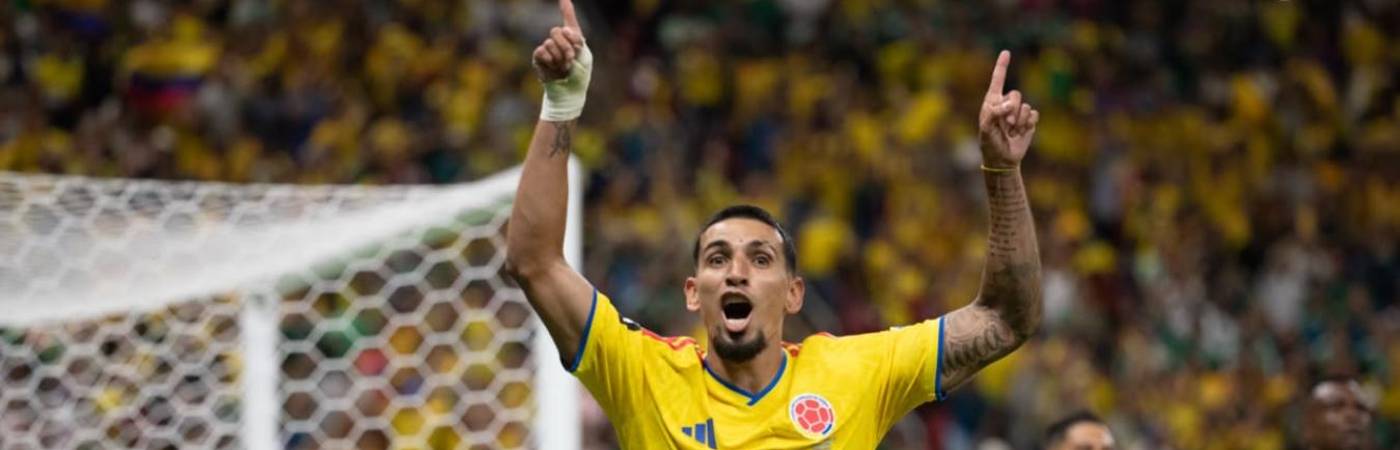 El lateral paisa Daniel Muñoz celebrando su segundo gol en la Copa del Mundo. FOTO: JUAN ANTONIO SÁNCHEZ - ENVIADO ESPECIAL