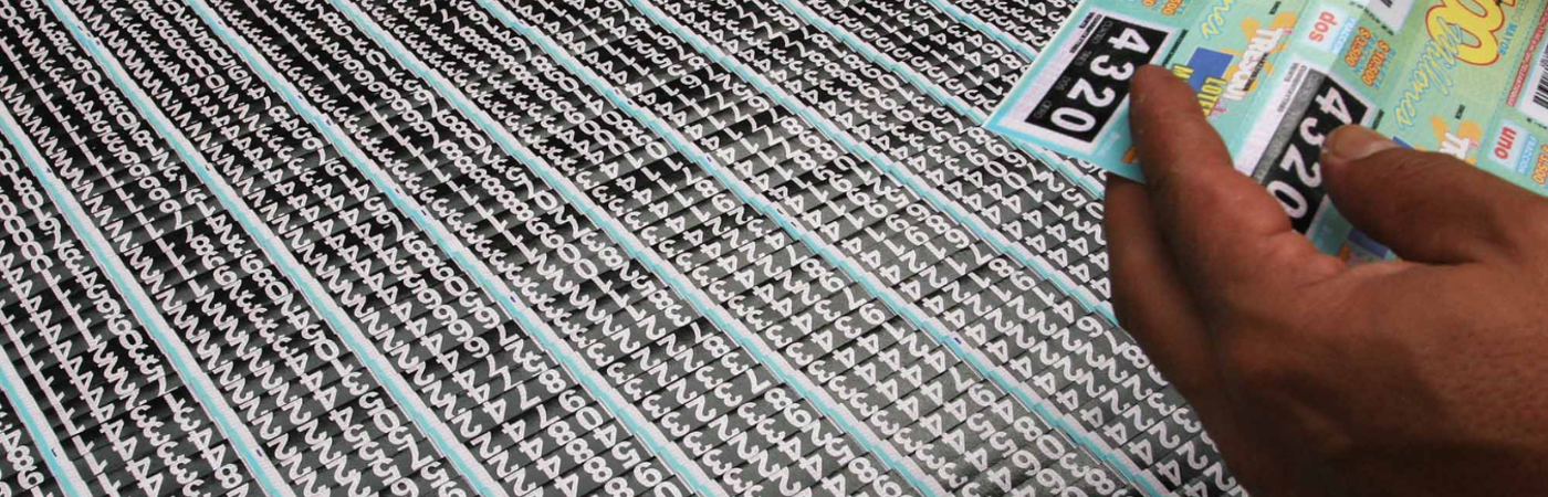 Venta de loterías en Medellín. / FOTO: ARCHIVO