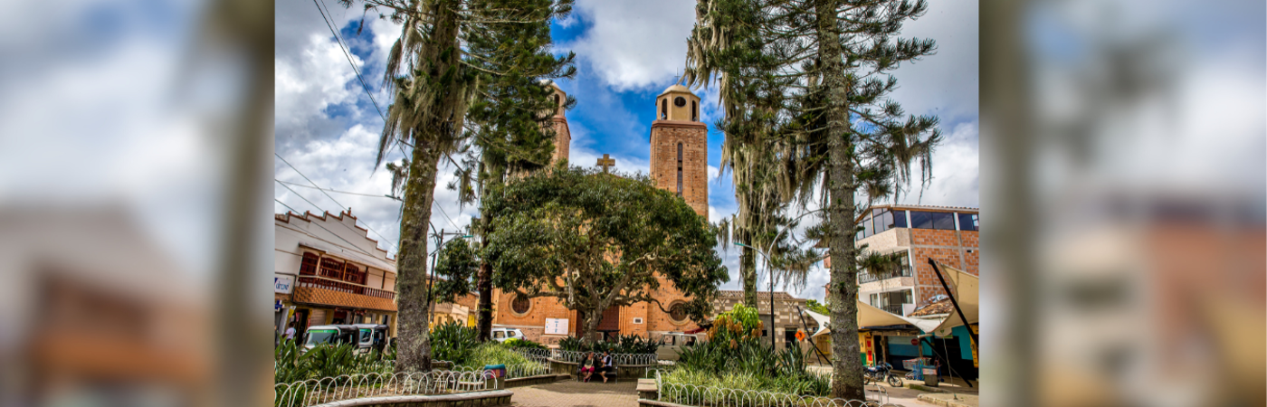 Imagen de refrencia del parque principal de Yalí. / FOTO: JUAN ANTONIO SÁNCHEZ
