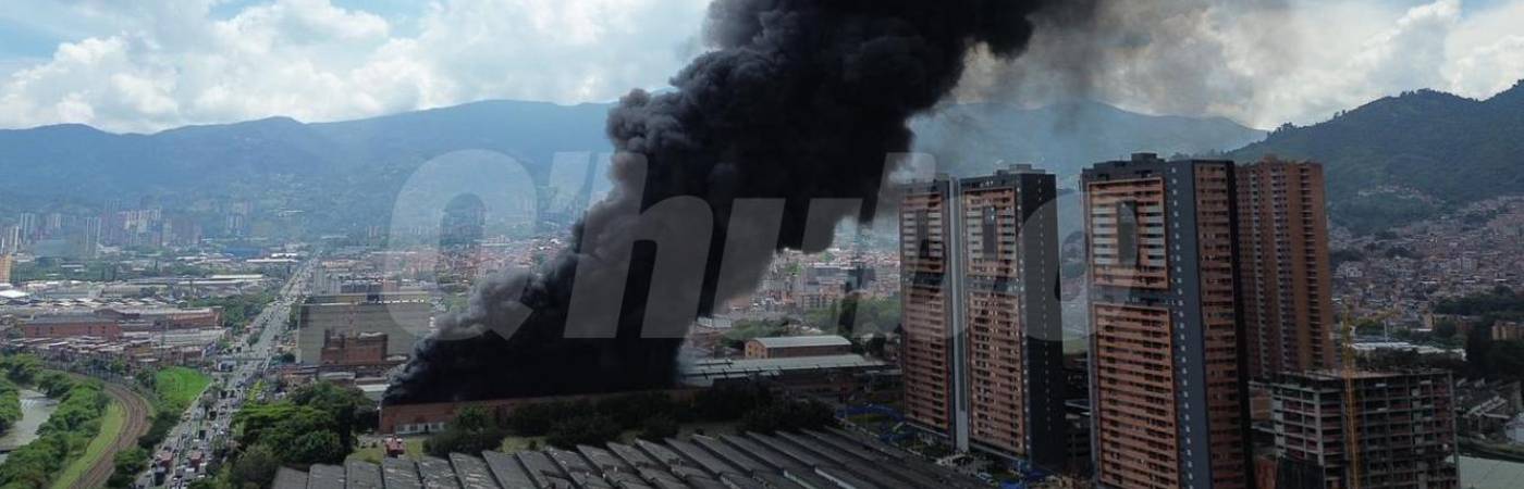 Incendio en el sur del Valle de Aburrá. FOTO: MANUEL SALDARRIAGA