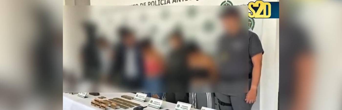 alias El Guajiro junto a los demás capturados. FOTO: CAPTURA DE VIDEO X @DIRECTORPOLICIA