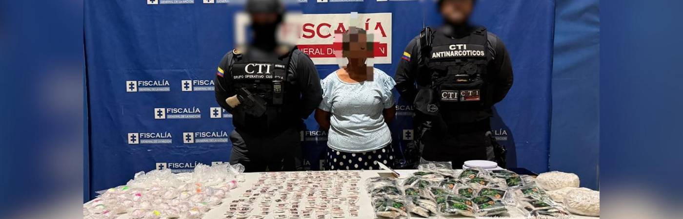 Ella es la adulta mayor señalada como presunta responsable de almacenar estupefacientes. FOTO: CORTESÍA FISCALÍA