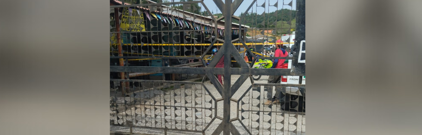 Asesinaron a dos hombres dentro de un parqueadero en El Santuario