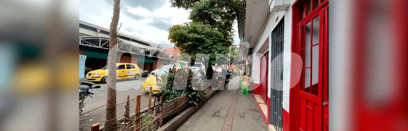 En esta cuadra del Centro fue apuñalada la víctima. /FOTO: ANDRÉS FELIPE OSORIO GARCÍA