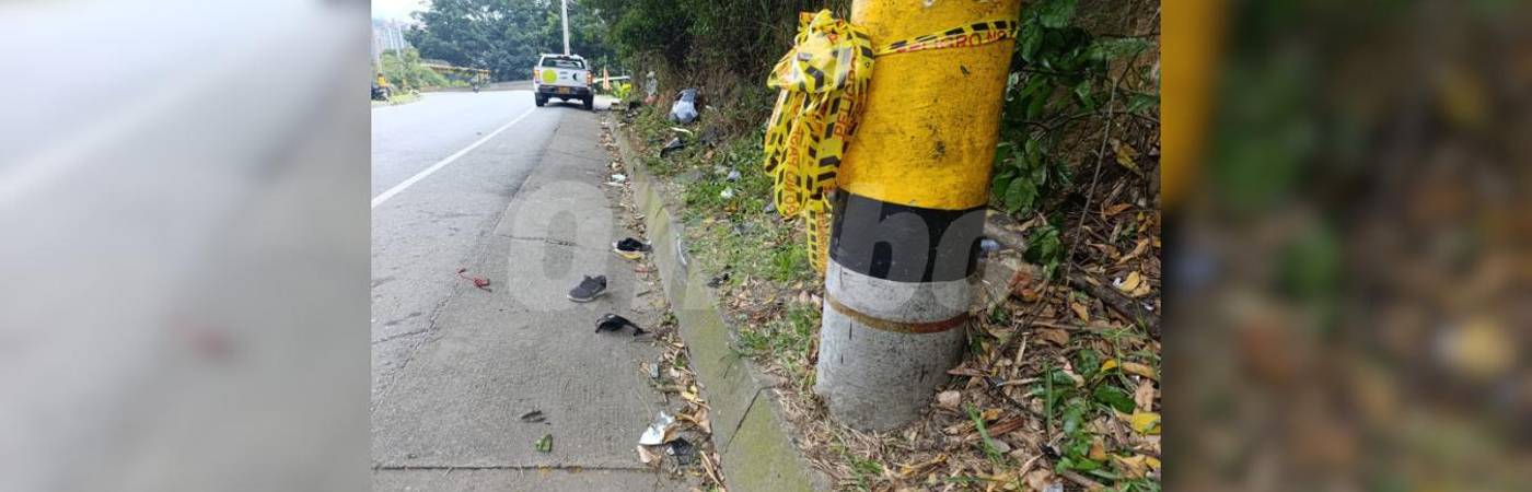 Este fue el lugar del accidente donde también se evidenciaron restos de los vehículos involucrados. /FOTOS: ALEJANDRA MORALES