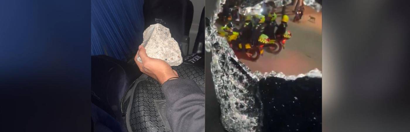 Así era la magnitud de piedras que les lanzaron. Estas mismas quebraron ventanas e hirieron a algunos jugadores. FOTOS: TOMADAS DE X @REDPLAYSPORTS Y @ISARODRIGUEZ91