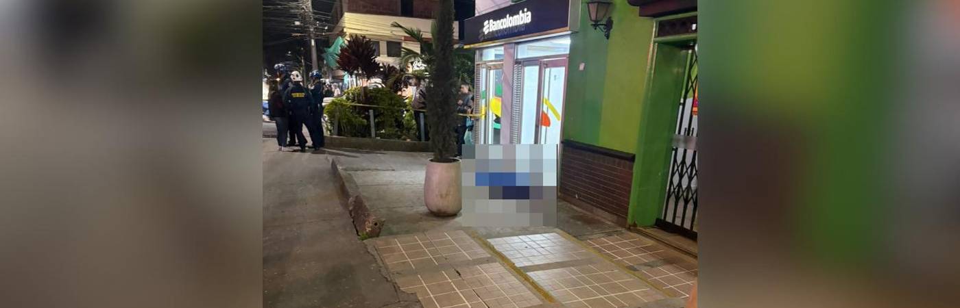 Acordonamiento de la zona del crimen. FOTO: CORTESÍA DENUNCIAS ANTIOQUIA