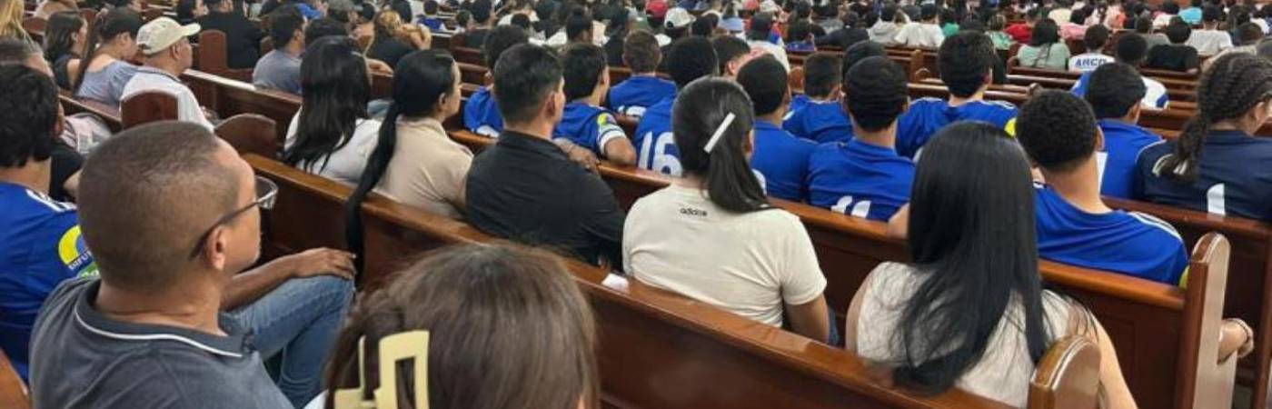 La Escuela de Padres no se limita a un taller educativo, sino que se ha convertido en un movimiento social dentro del deporte formativo. / FOTO: CORTESÍA