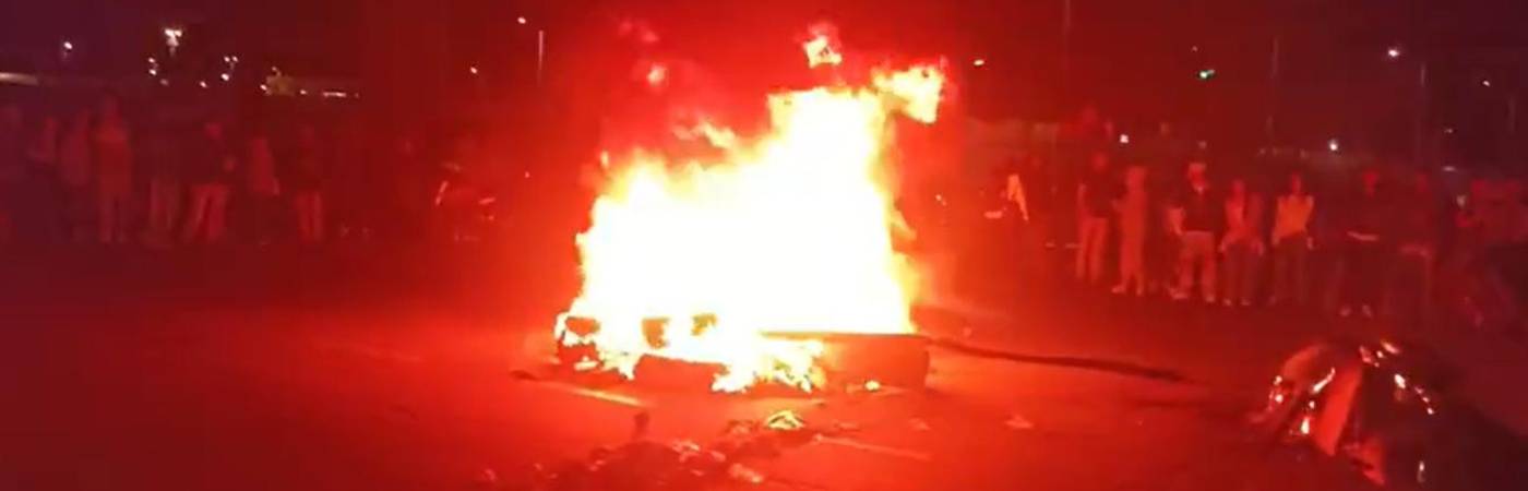 Disturbios en Cali tras la jornada electoral. FOTO: TOMADA DE X @ULTIMAHORACOL