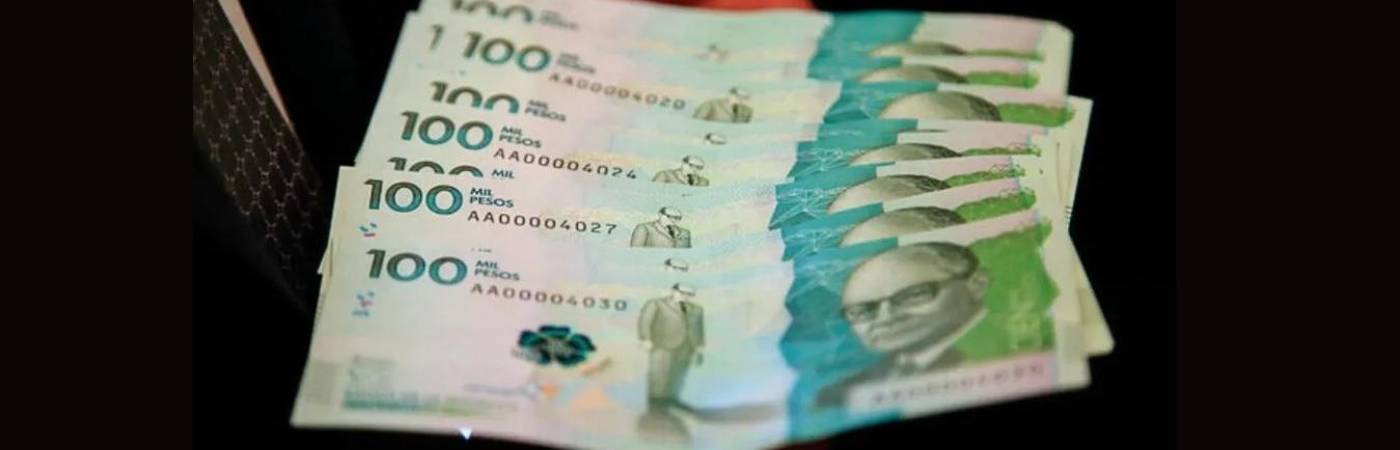 Billete de cien mil. / FOTO: COLPRENSA