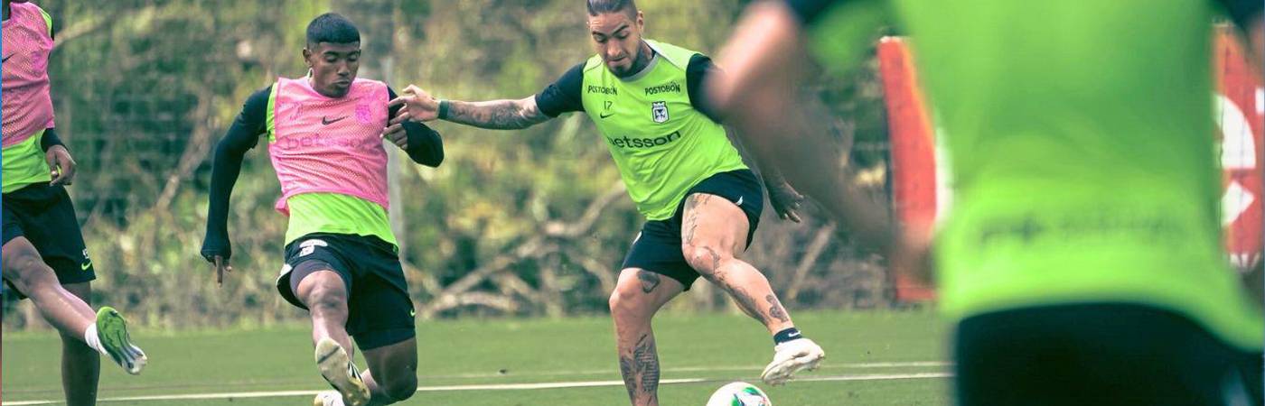 El debut de Cristian Arango sería el partido número 379 que el atacante jugaría como futbolista profesional. FOTO: CORTESÍA NACIONAL