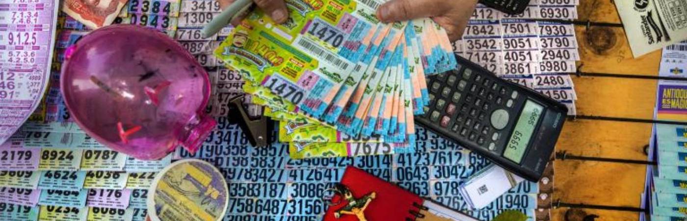 Referencia venta billetes de loterías. FOTO: CAMILO SUÁREZ