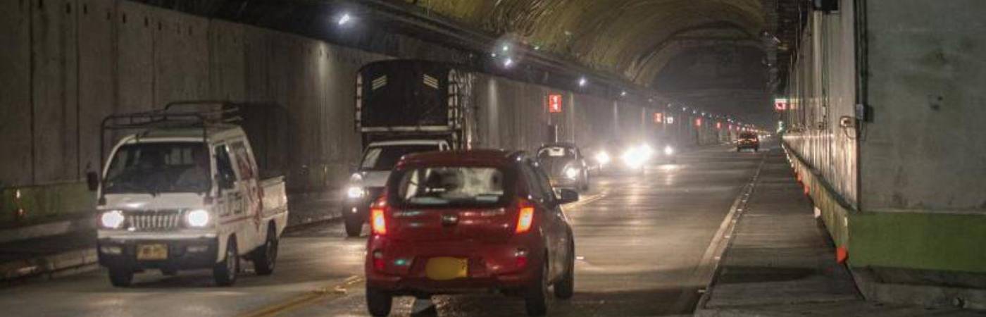 En las vías alternas habrá acompañamiento y atención de grúas, ambulancias y vehículos de emergencia. FOTO: CARLOS ALBERTO VELÁSQUEZ