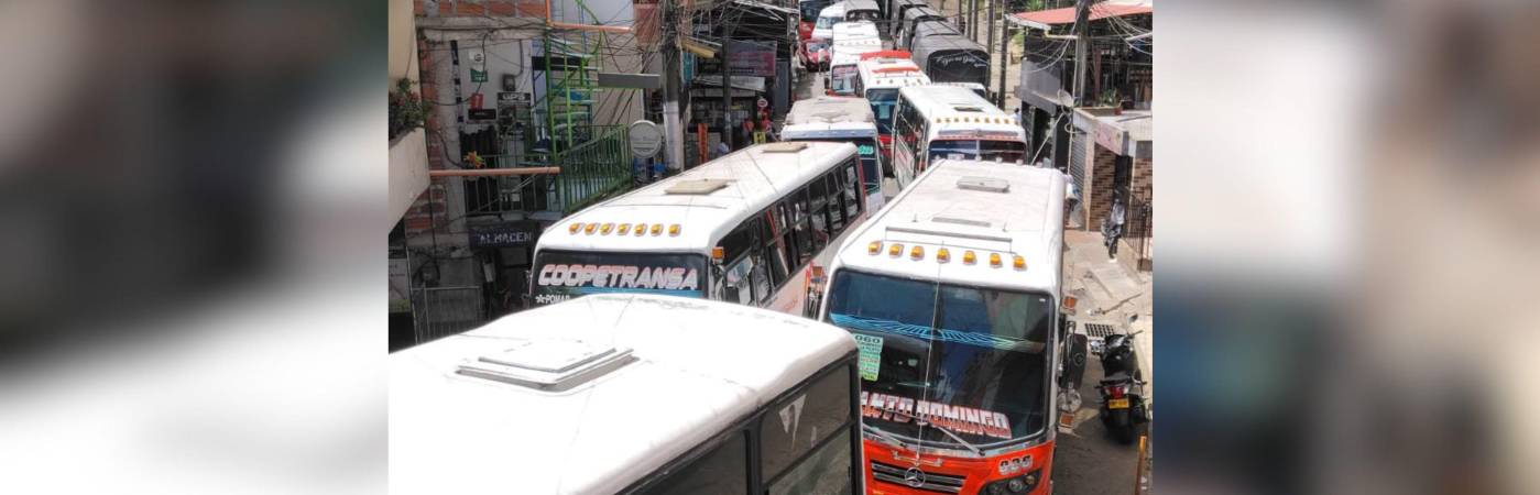 La movilidad colapsó en la zona por unas siete horas. /FOTO: EN OTRO ÁNGULO